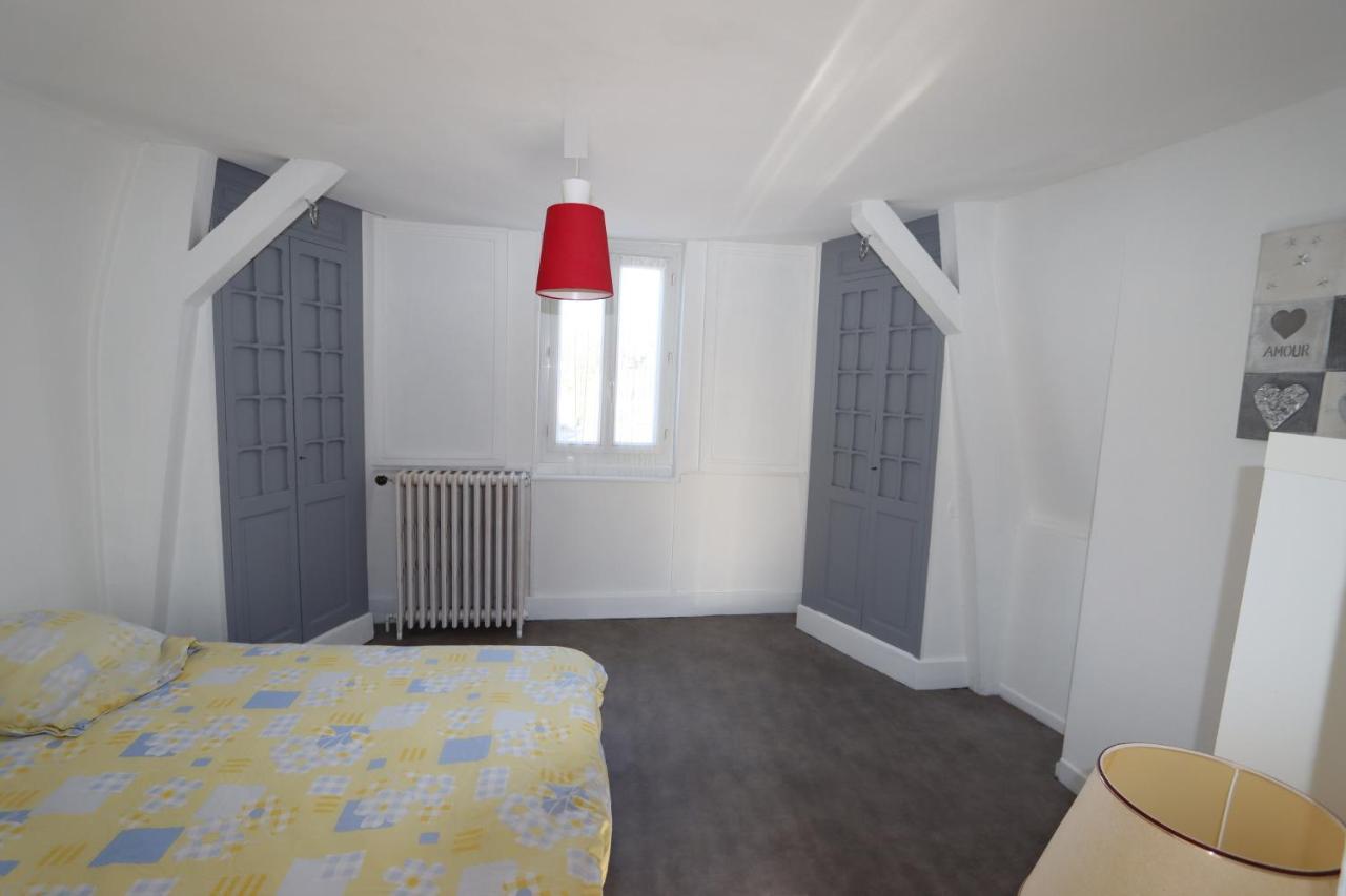Maison Bourges Bagian luar foto