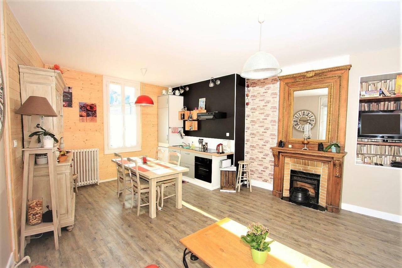 Maison Bourges Bagian luar foto